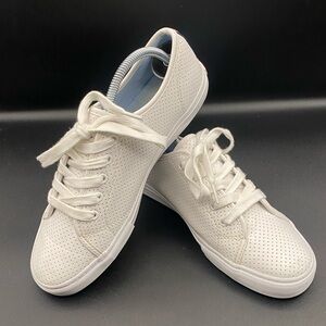 Tommy Hilfiger Lumidee Perforated Sneaker. Size 7 M